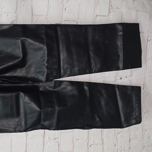 Blank NYC The Baxter Black Faux Leather Pants NWT - Picture 14 of 16